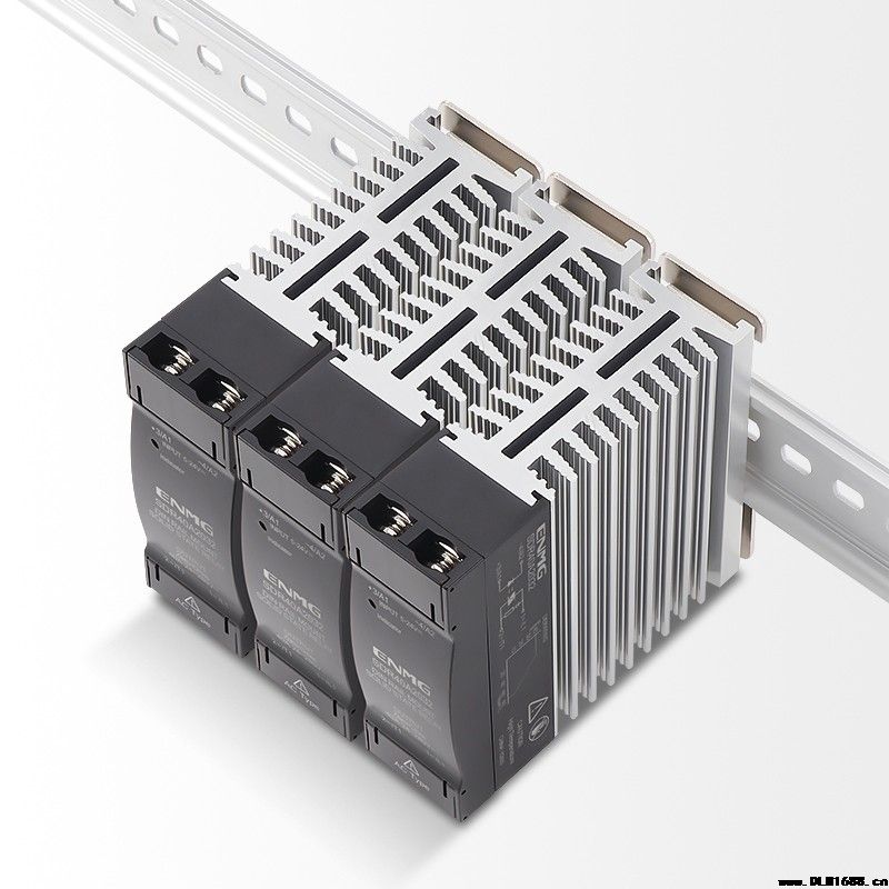 固态继电器 自带散热器一体化DIN标准35mm导轨安装模块SDR